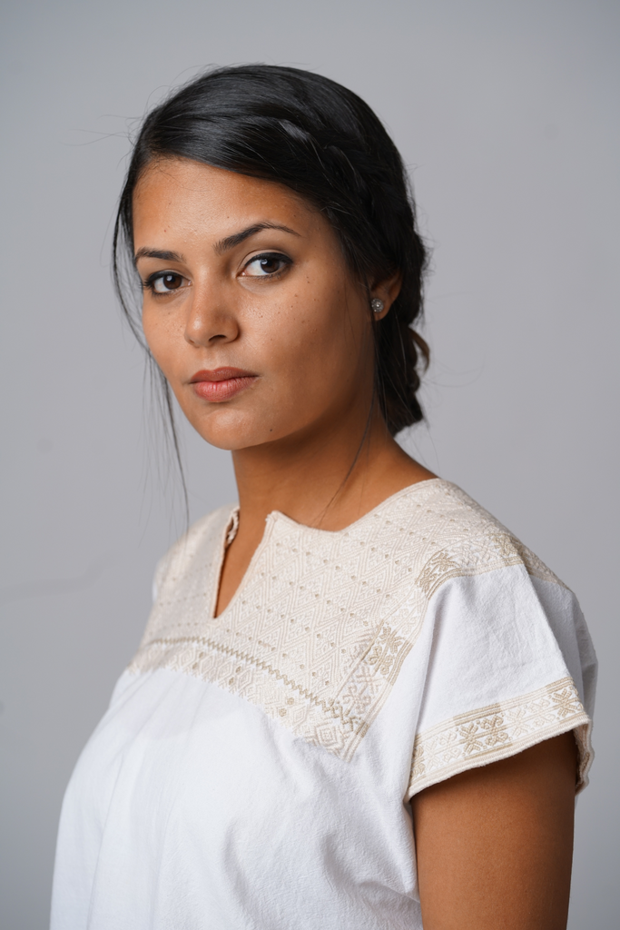 Hand-embroiered and woven top from Mexico - white and taupe